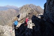 53 Passaggio impegnativo tra roccioni ...